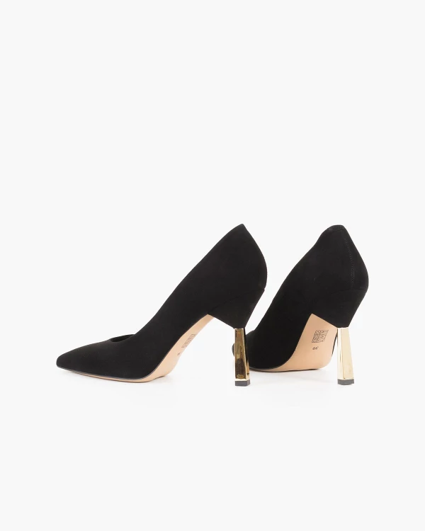 Czarne czółenka zamszowe na szpilce 5