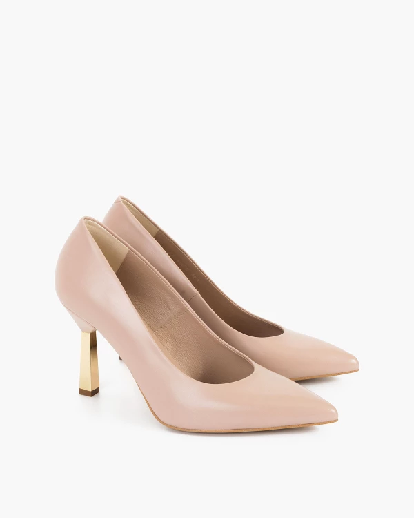 Beżowe czółenka skórzane na szpilce 3