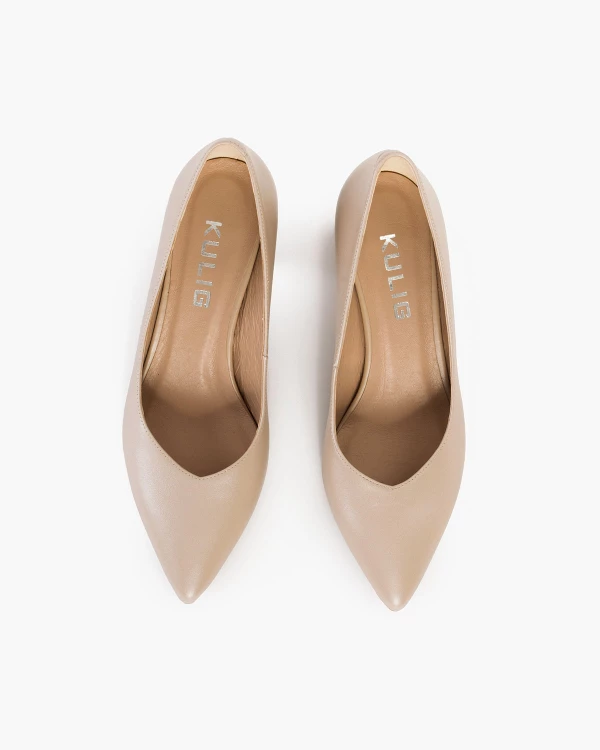 Beżowe czółenka skórzane na słupku 3