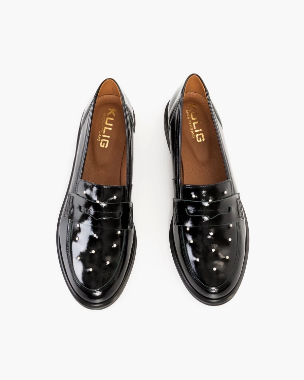 Czarne mokasyny damskie lakierowane z cyrkoniami 3