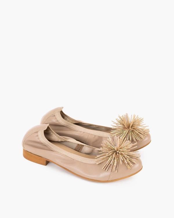 Beżowe baleriny skórzane z frędzlami 2