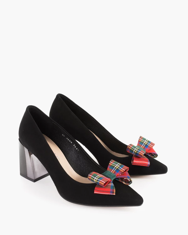 Wielokolorowe kokardki do butów w kratę 2