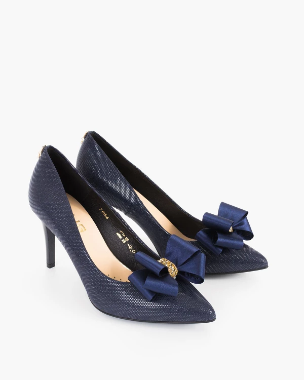 Granatowe kokardki do butów z ćwiekami 2