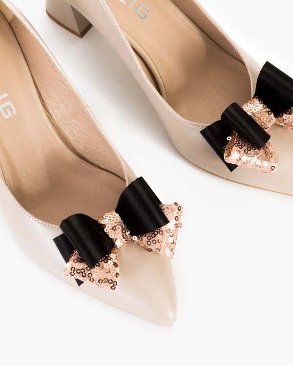 Czarno-złote kokardki do butów z cekinami