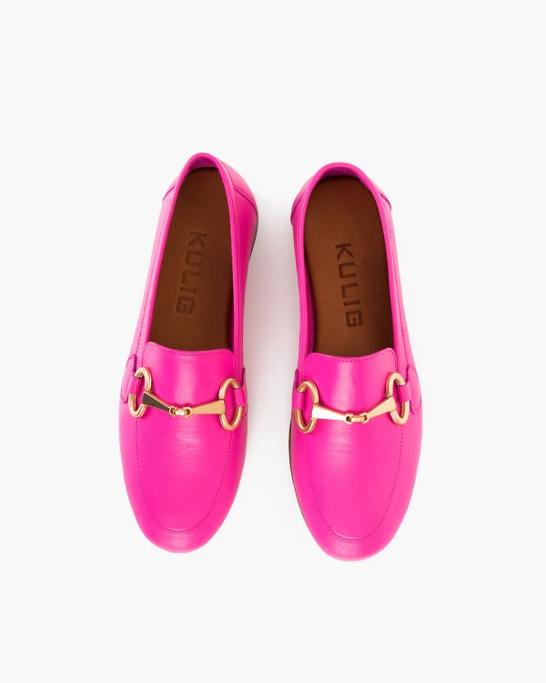 Fuksjowe mokasyny damskie skórzane z klamrą 3