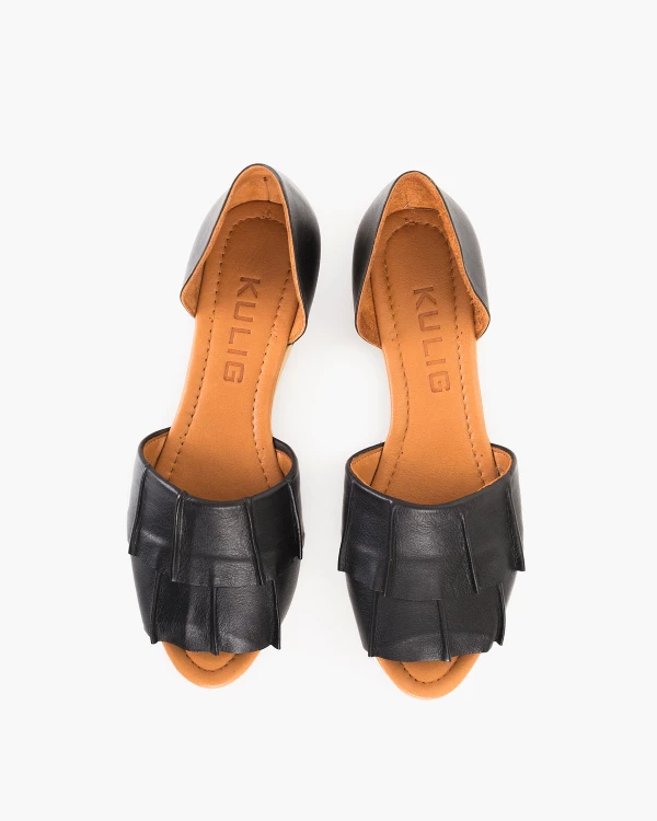 Czarne sandały damskie skórzane na płaskim obcasie 3