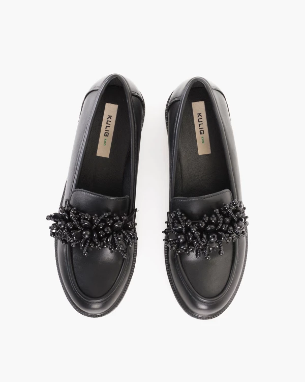 Czarne mokasyny damskie ze skóry ekologicznej z koralikami 3