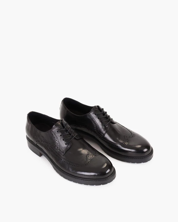 Czarne półbuty męskie sznurowane ze skóry naturalnej