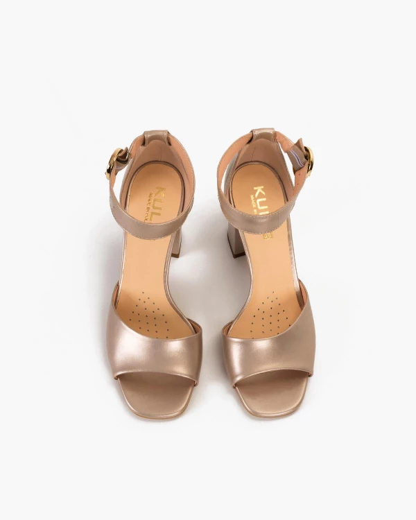 Złote sandały damskie skórzane na słupku 3