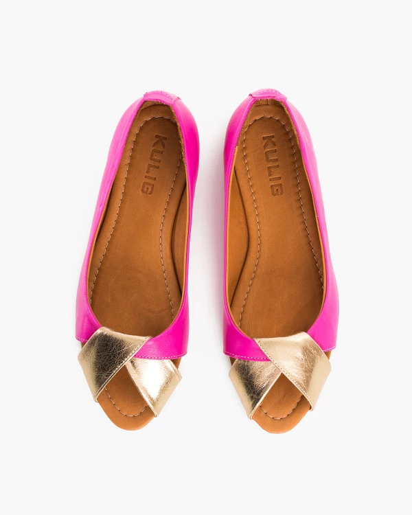 Fuksjowo-złote sandały damskie na niskim obcasie 3