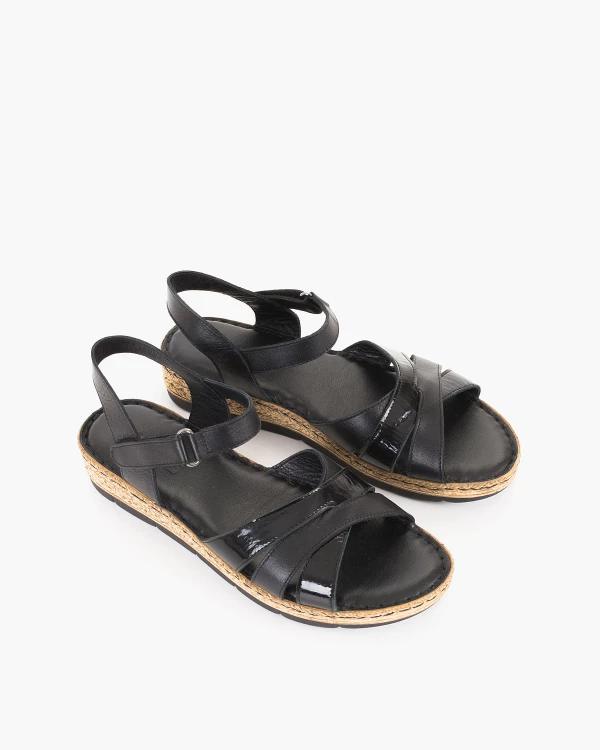 Czarne sandały damskie ze skóry naturalnej