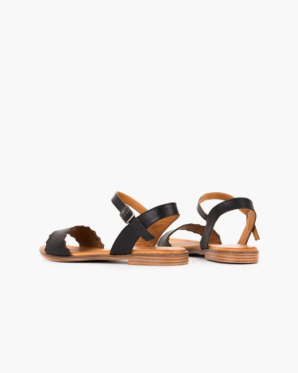 Czarne sandały damskie ze skóry naturalnej 4