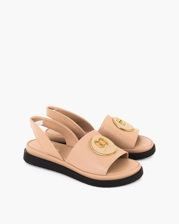 Beżowe sandały skórzane na płaskim obcasie 2