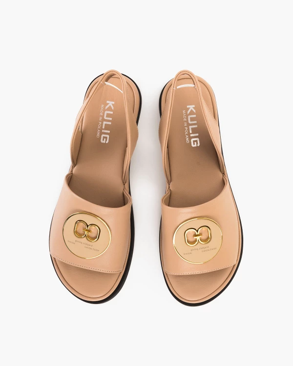 Beżowe sandały skórzane na płaskim obcasie 3