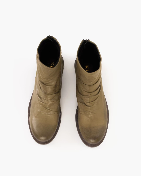 Oliwkowe botki damskie ze skóry naturalnej 3