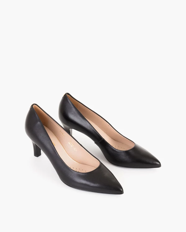 Czarne czółenka damskie skórzane na grubej szpilce 5