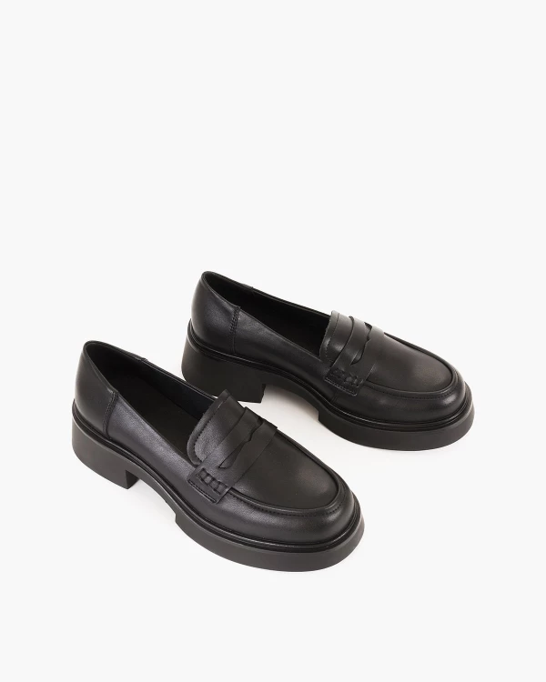 Czarne mokasyny damskie skórzane na szerokim obcasie 5