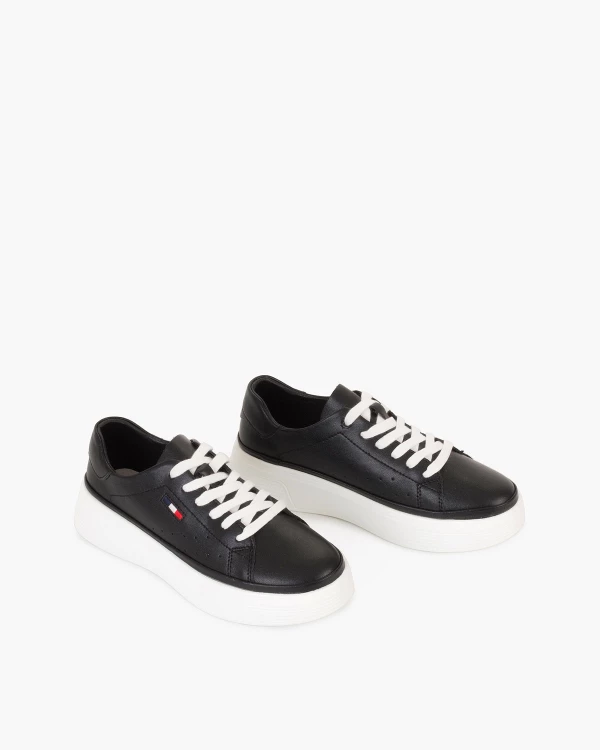 Czarne trampki damskie ze skóry licowej na platformie 5