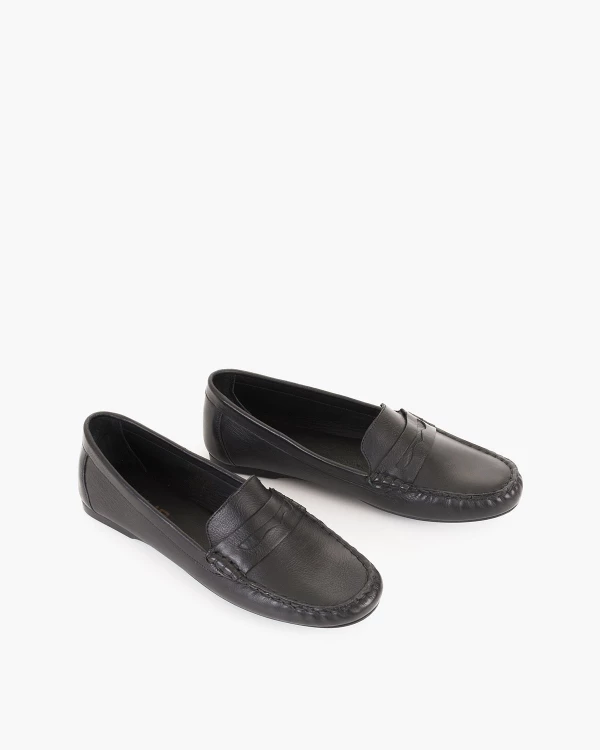 Czarne mokasyny damskie skórzane na niskim obcasie 5