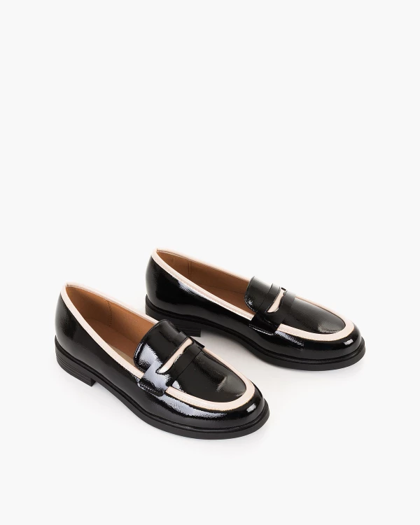 Czarne mokasyny damskie ze skóry ekologicznej na niskim obcasie 5