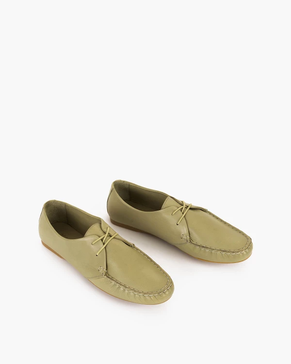 Oliwkowe mokasyny damskie sznurowane ze skóry licowej 5