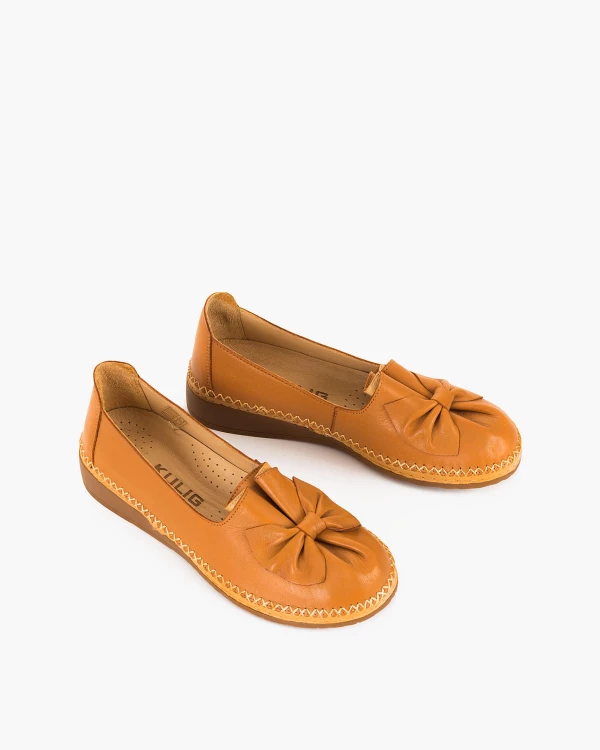 Rude półbuty damskie ze skóry licowej z kokardą na koturnie 5