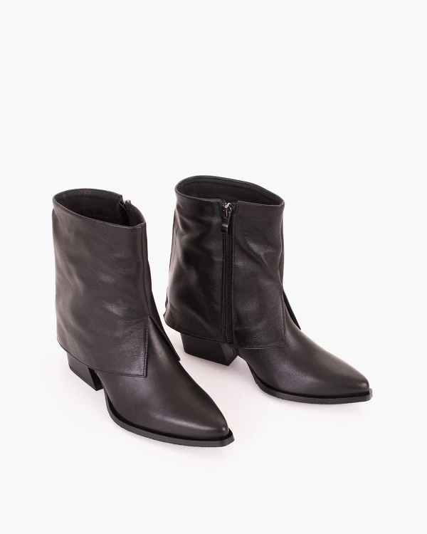 Czarne kowbojki damskie ze skóry licowej na klocku 5