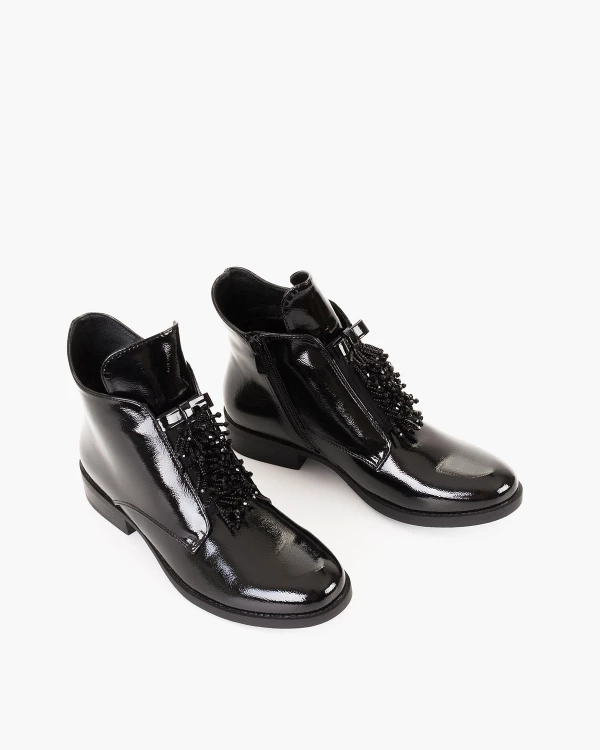 Czarne botki ze skóry ekologicznej z frędzlami 5