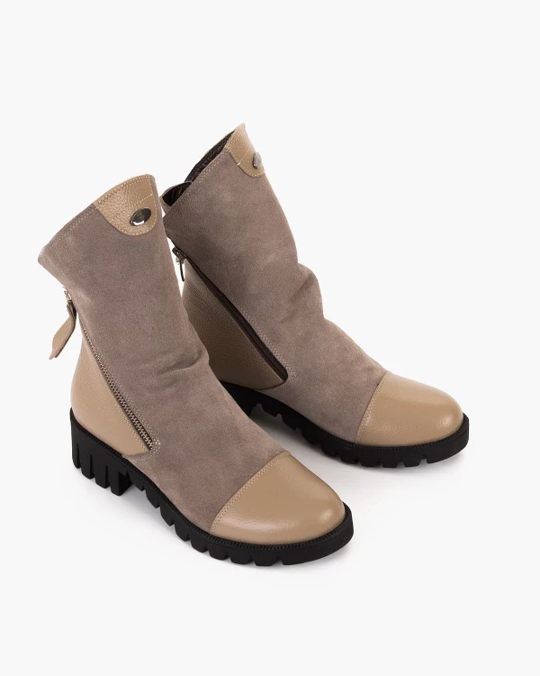 Ciemnobeżowe botki damskie ze skóry naturalnej 5