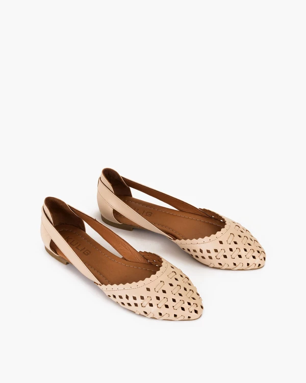 Jasnobeżowe baleriny ażurowe skórzane na niskim obcasie 5