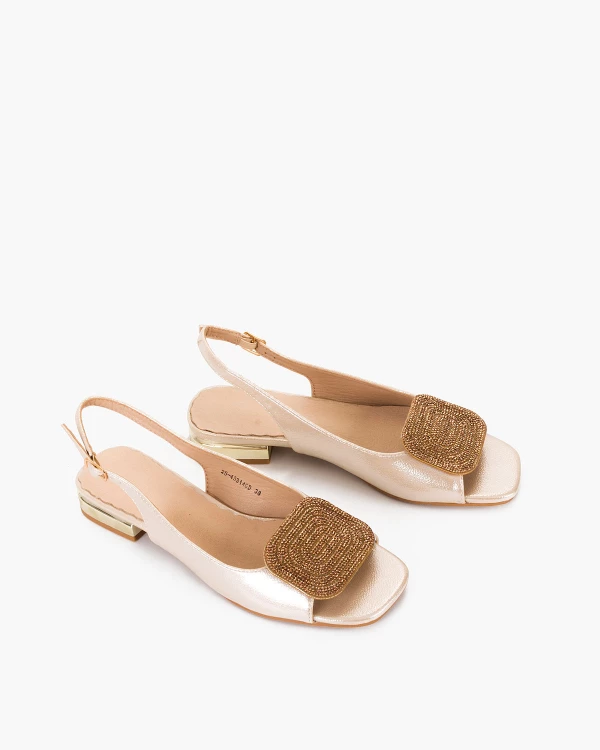 Złote sandałki ze skóry ekologicznej na klocku 5