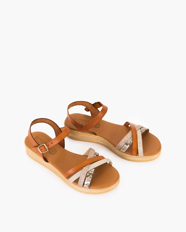 Brązowe sandały ze skóry licowej na platformie 5