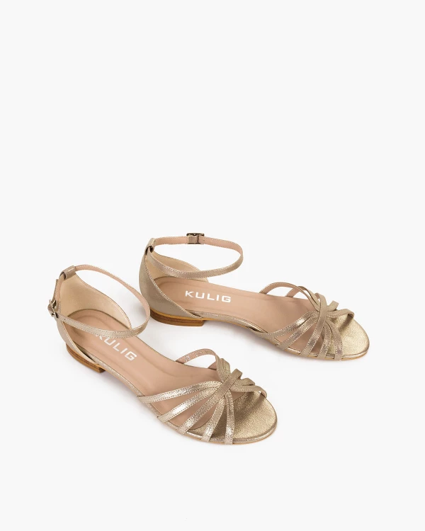 Złote sandały ze skóry licowej na niskim obcasie 5