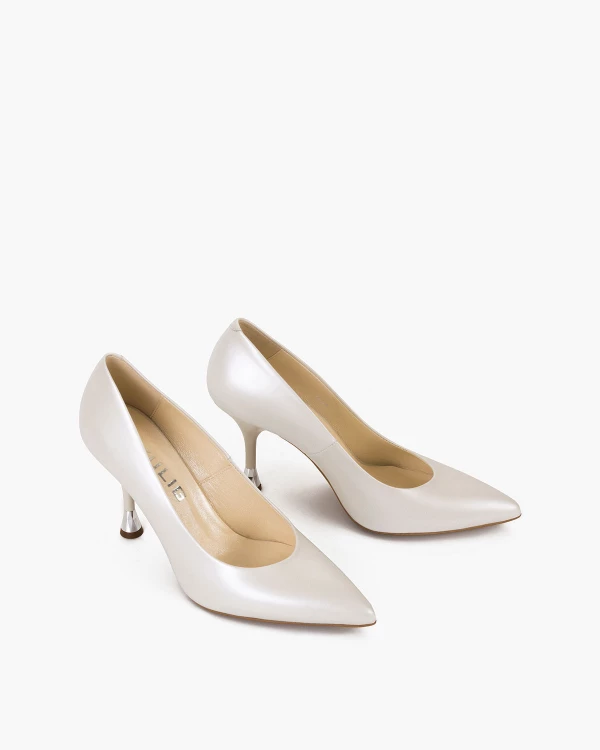 Perłowe czółenka damskie ze skóry naturalnej na szpilce 6