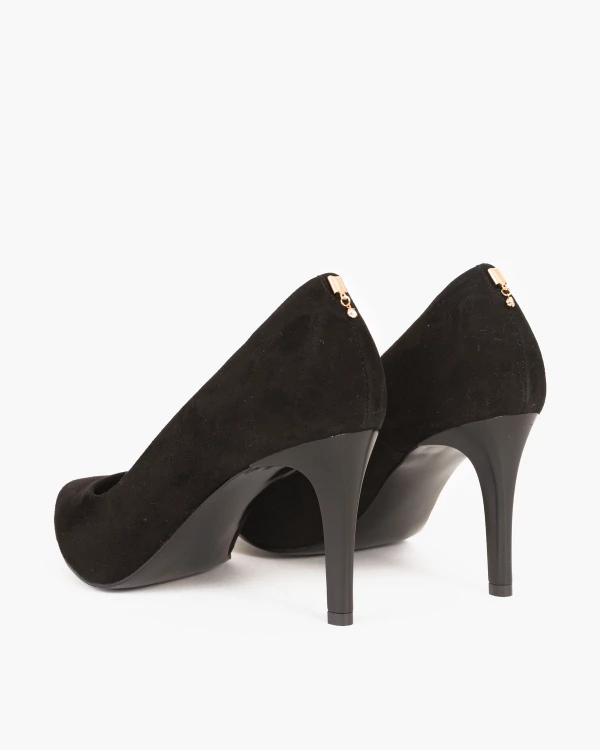 Czarne czółenka zamszowe na szpilce 024