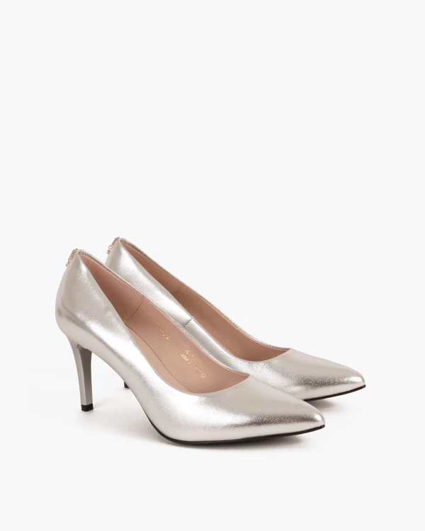 Srebrne czółenka skórzane na szpilce 024