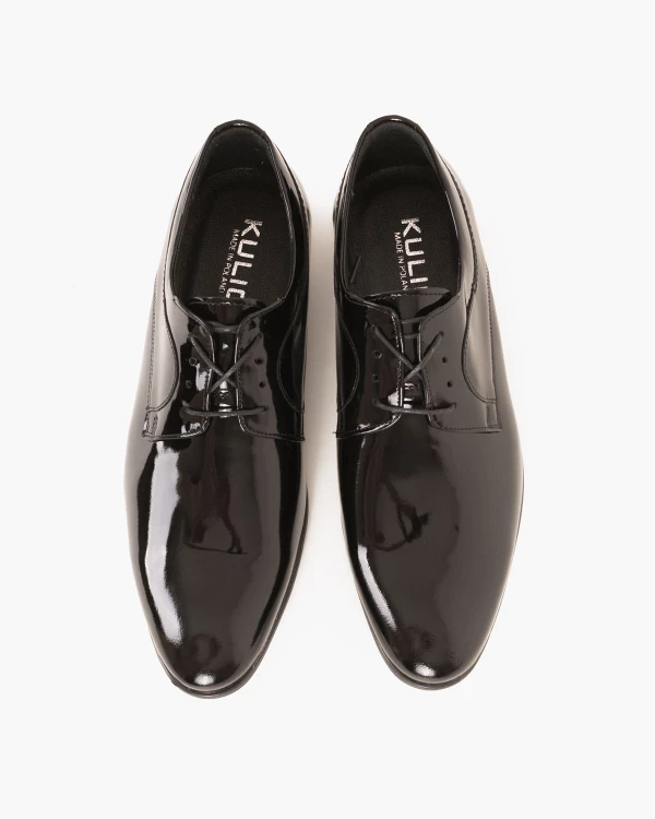 Czarne półbuty wizytowe lakierowane 081