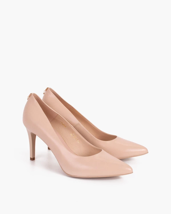 Beżowe czółenka skórzane na szpilce 2