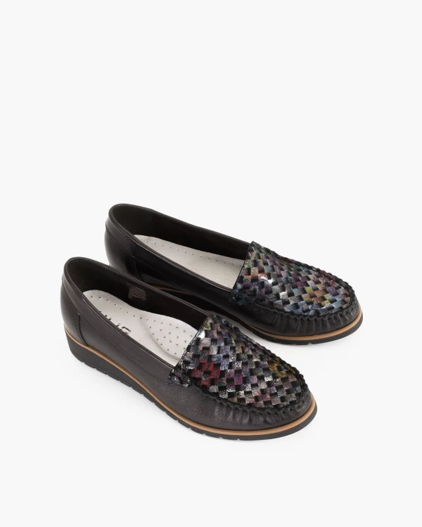 Czarne mokasyny damskie nubukowe na koturnie 5