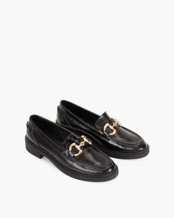 Czarne mokasyny damskie lakierowane z klamrą 5