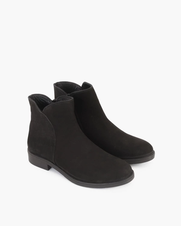 Czarne botki nubukowe 5