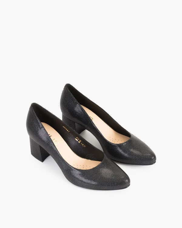 Czarne czółenka nubukowe na słupku 5