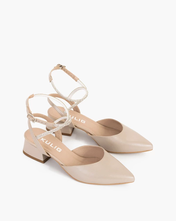 Beżowe sandały damskie skórzane na klocku 6