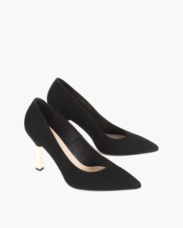 Czarne czółenka zamszowe na szpilce 6