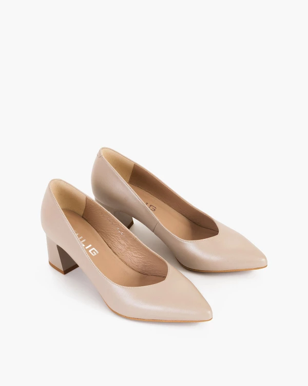 Beżowe czółenka skórzane na słupku 5