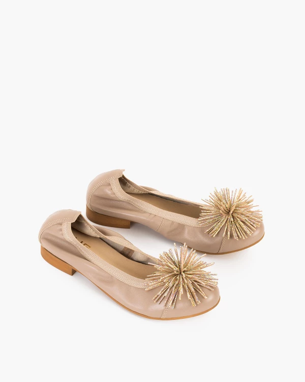 Beżowe baleriny skórzane z frędzlami 5