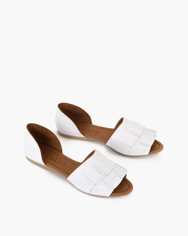 Białe sandały damskie skórzane na płaskim obcasie 5