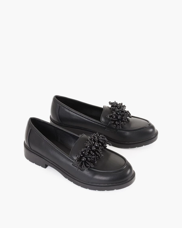 Czarne mokasyny damskie ze skóry ekologicznej z koralikami 5