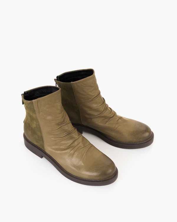Oliwkowe botki damskie ze skóry naturalnej 5