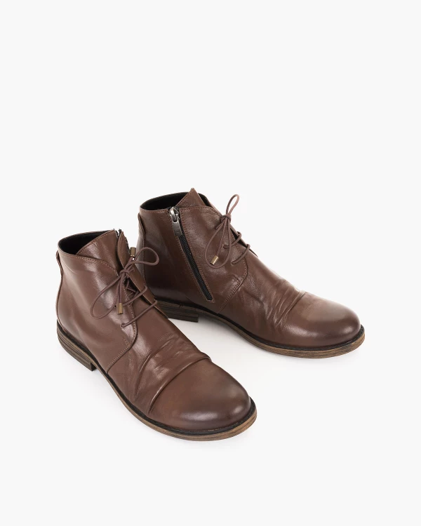 Brązowe trzewiki damskie skórzane na niskim obcasie 5